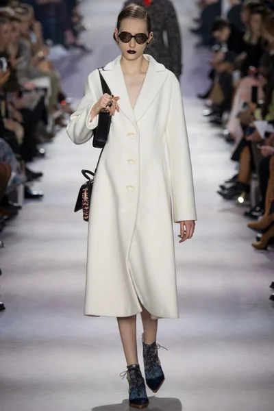 Look 51